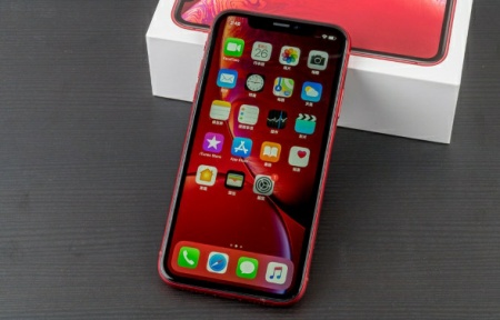 iPhone XR  (PRODUCT) RED 開箱與效能測試