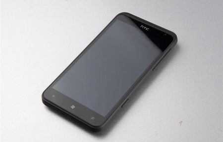 WP7 強者 HTC Titan 十二月推出
