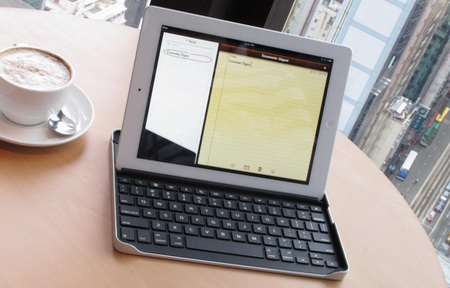 iPad2 變 Netbook!  Logitech 推專用鍵盤底座
