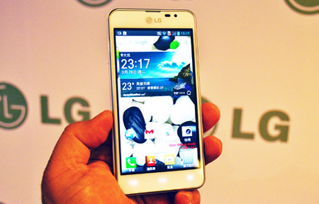 又一部 4G 中價機! LG Optimus F5 LTE 效能試