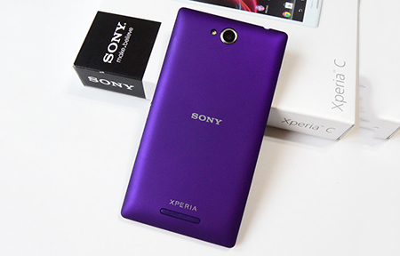 五吋大芒有雙卡!  Sony Xperia C 紫色版評測