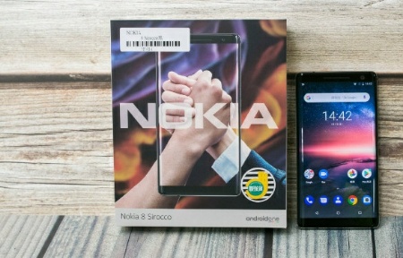 Nokia 8 Sirocco 開箱，效能拍照實測