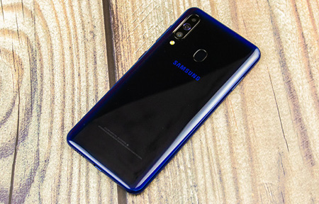 屏幕發聲＋三鏡頭中階機　Samsung Galaxy A60 詳細評測