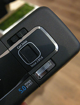 【MWC 直擊】Nokia 6220c 平價智能機 升級五百萬