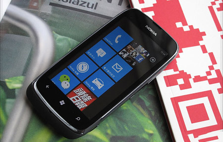 極簡社交網絡分享! Nokia Lumia 610 二千有找