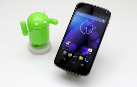 Android 新指標：LG x Google Nexus 4 詳測